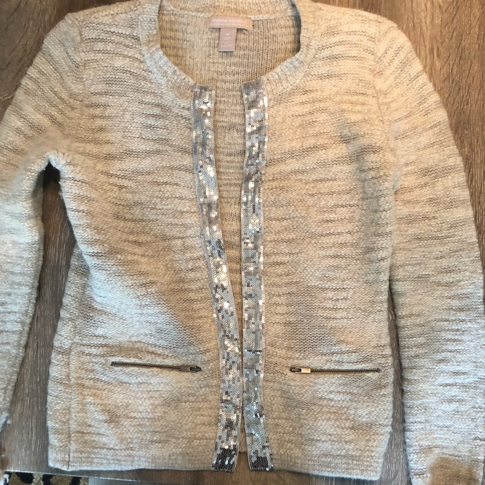 Banana Republic wool sweater- never worn